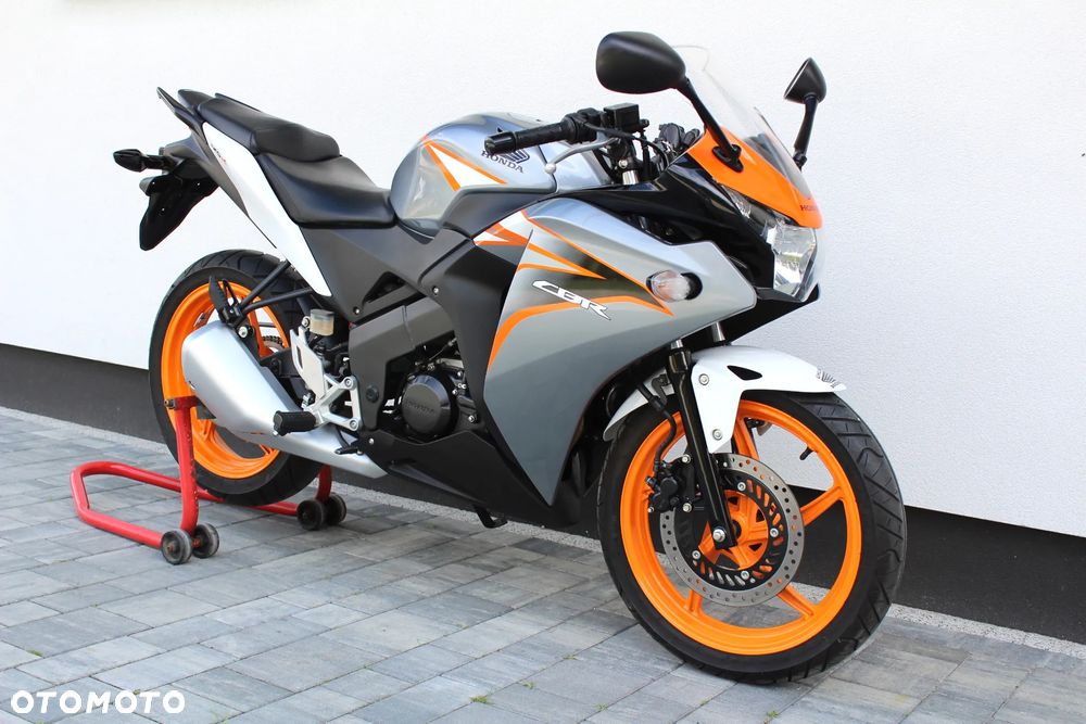 Honda CBR - 4