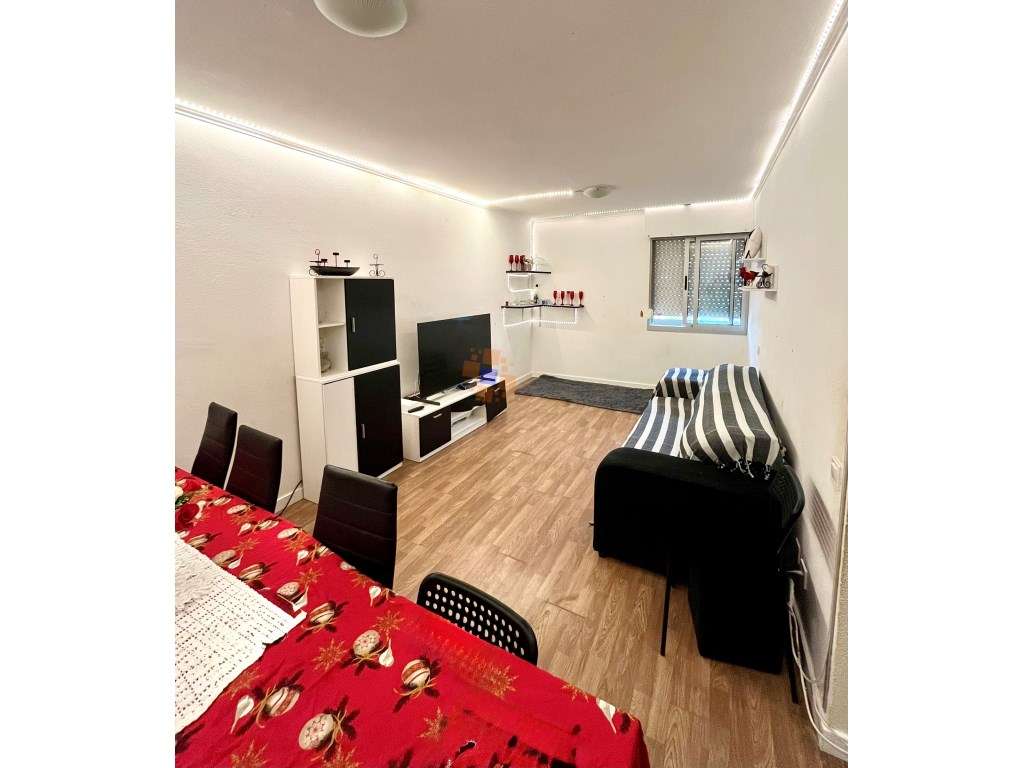 Excelente oportunidade - Apartamento T3 em Corroios - Grande imagem: 2/17