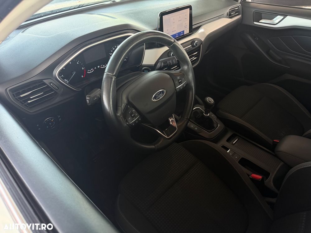 Ford Focus - 4