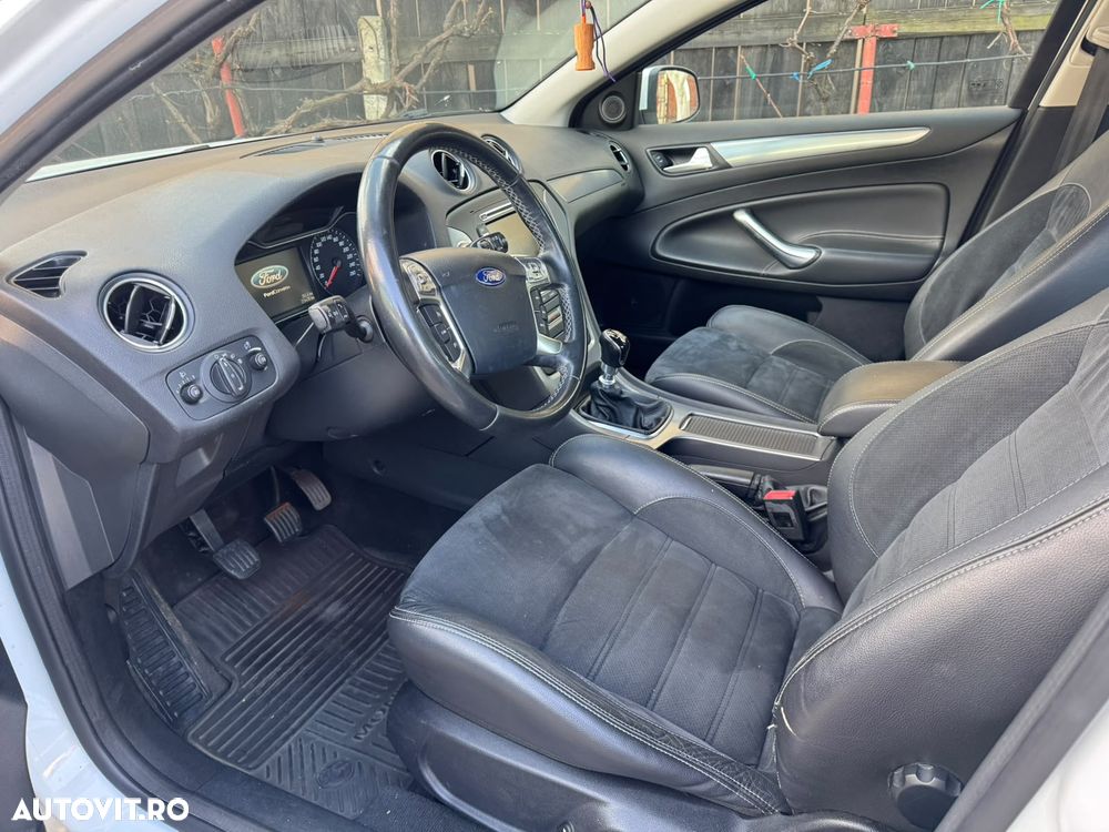 Ford Mondeo - 14
