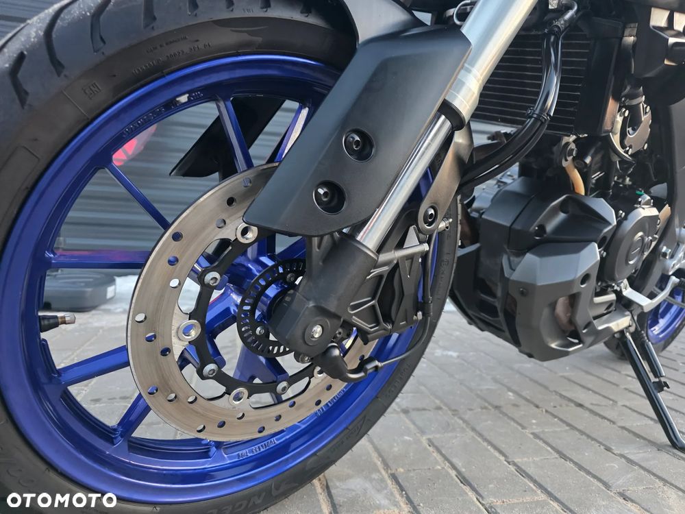 Yamaha MT - 12