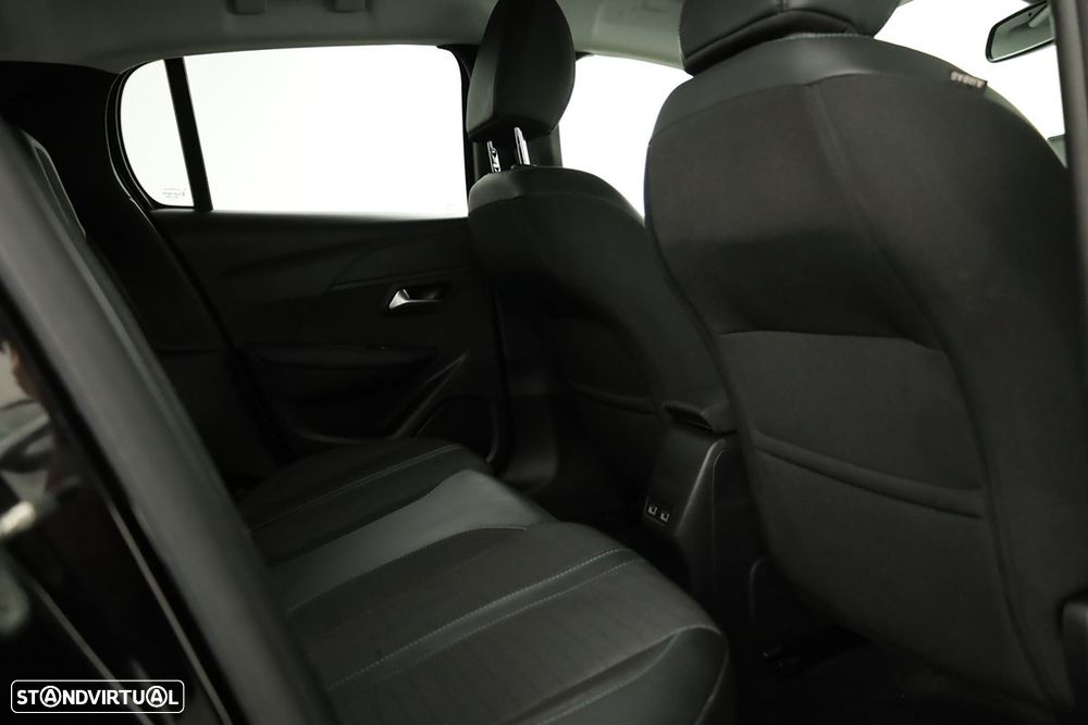 Peugeot 208 1.2 PureTech Allure EAT8 - 22