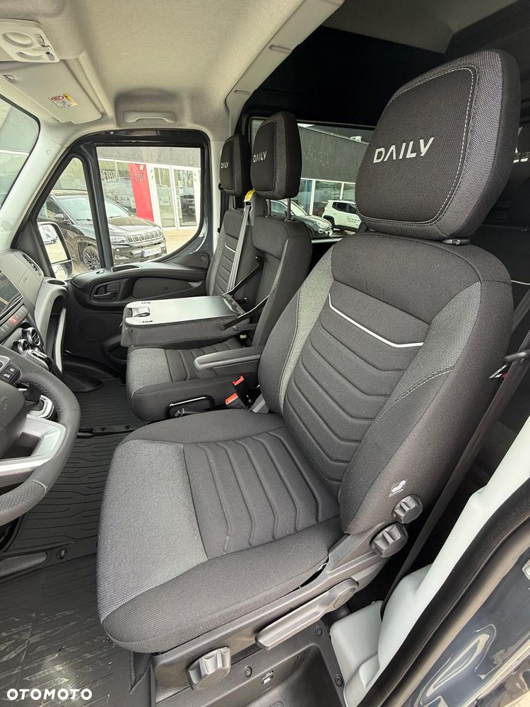 Iveco SPECJALNA CENA – ostatnie sztuki !!! AUTOMAT 7 OSOBOWE MAX DŁUGIE - ZABUDOWA W CENIE - 28