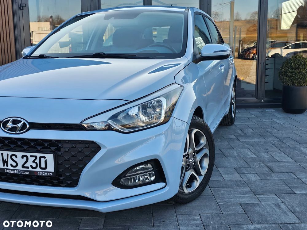 Hyundai i20 blue 1.2 Trend - 14