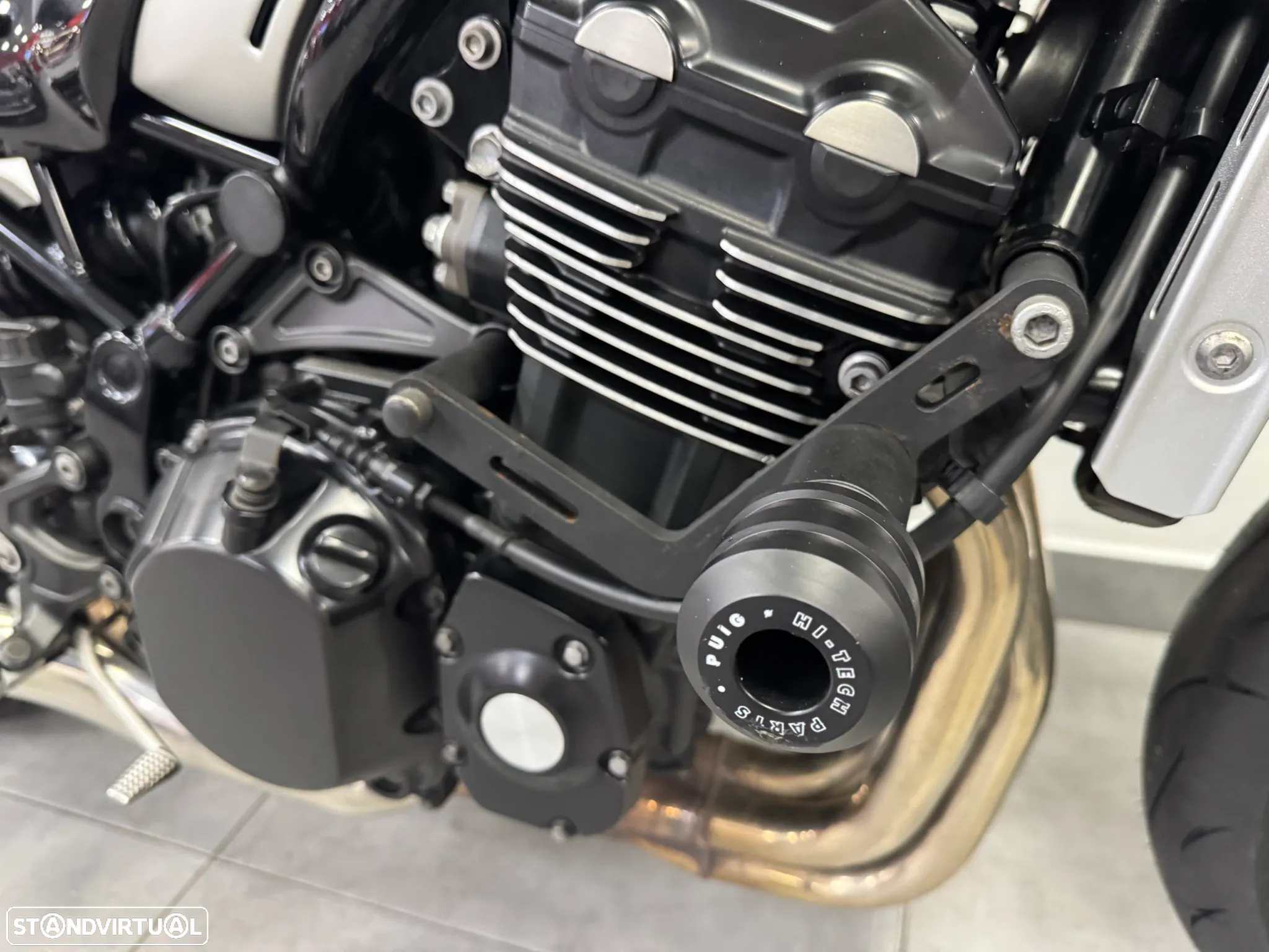 Kawasaki Z 900 RS - 7