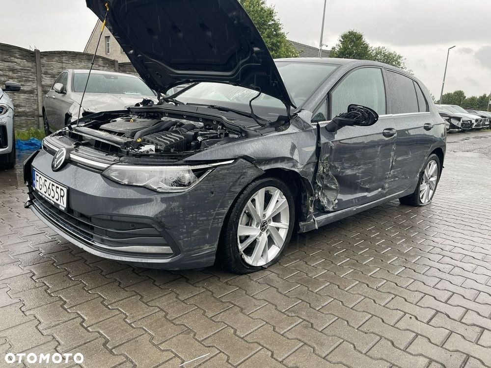 Volkswagen Golf 1.5 eTSI EVO Style DSG - 6
