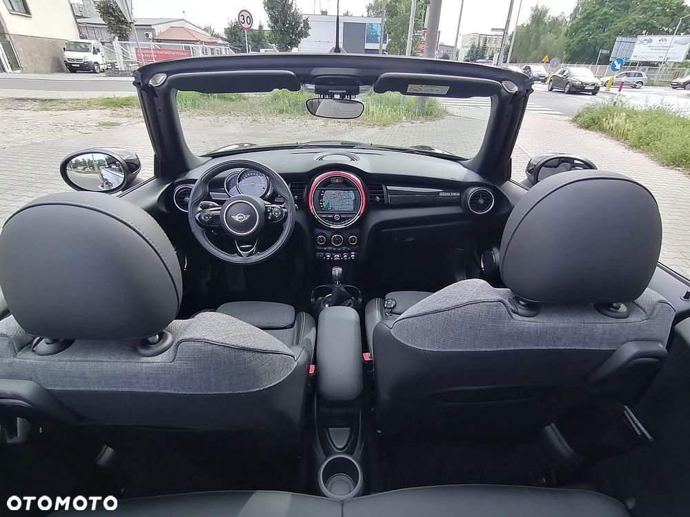 MINI Cooper Cabrio - 37