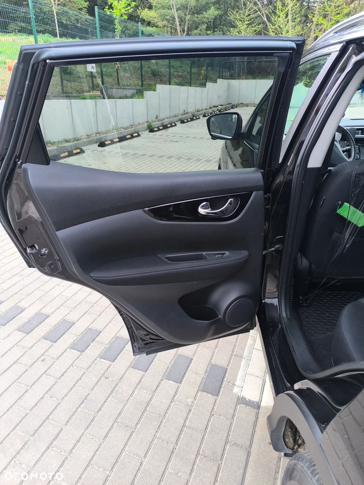 Nissan Qashqai 1.2 DIG-T N-Connecta EU6 - 14