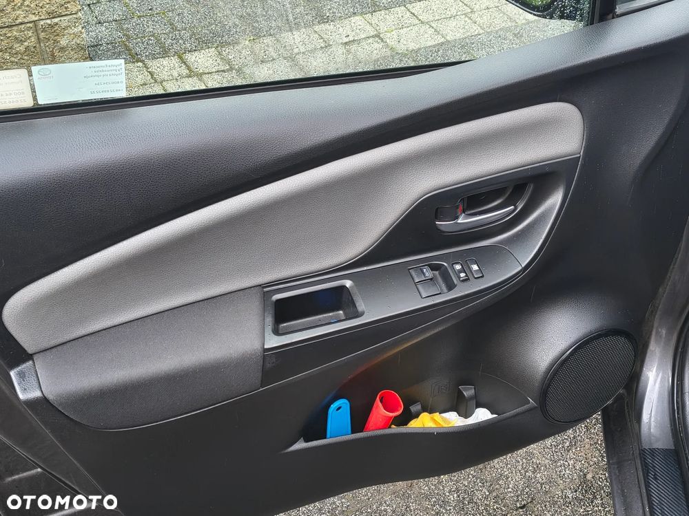 Toyota Yaris 1.5 Premium - 5