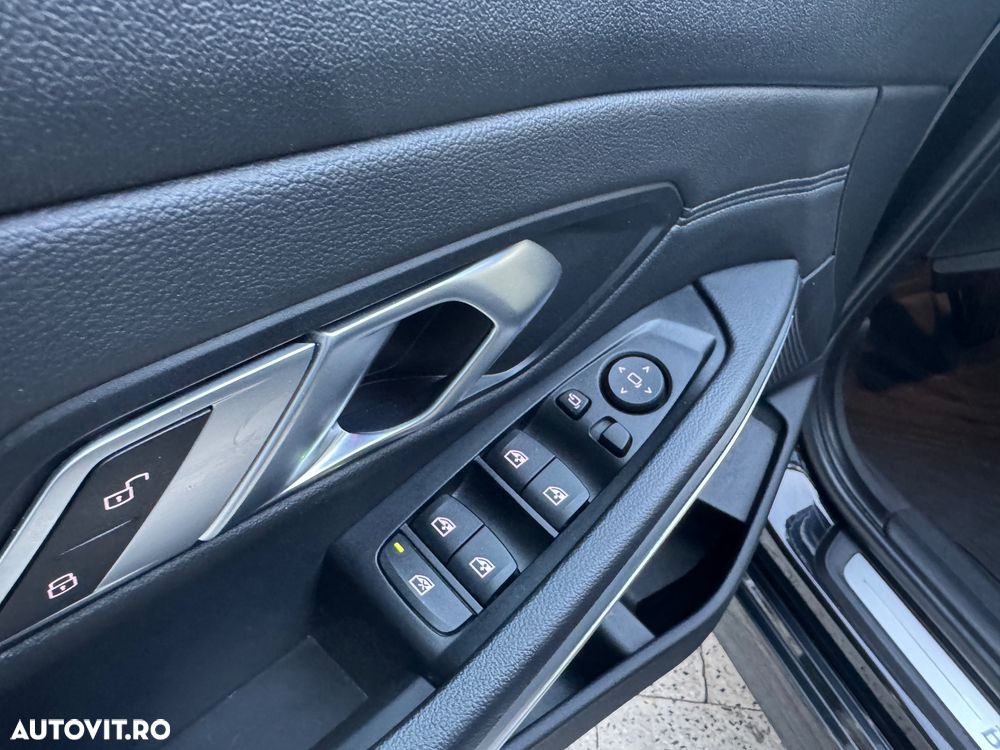 BMW Seria 3 320i Aut. Luxury Line - 8