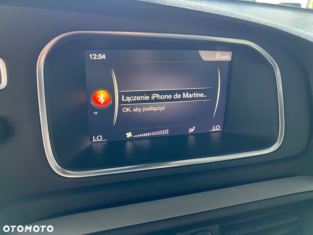 Volvo V40 - 18