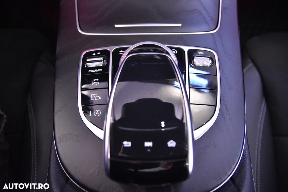 Mercedes-Benz E 220 d 4Matic 9G-TRONIC AMG Line - 18