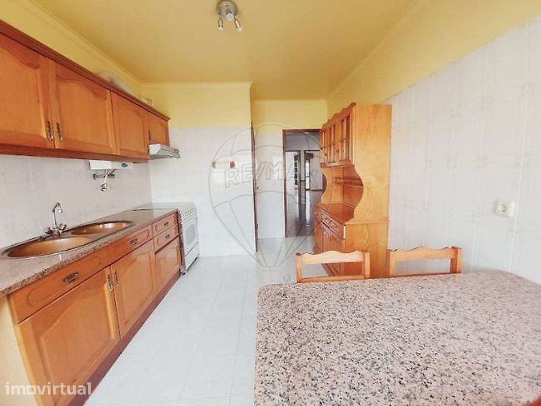 Apartamento T2 para arrendamento - Grande imagem: 2/13