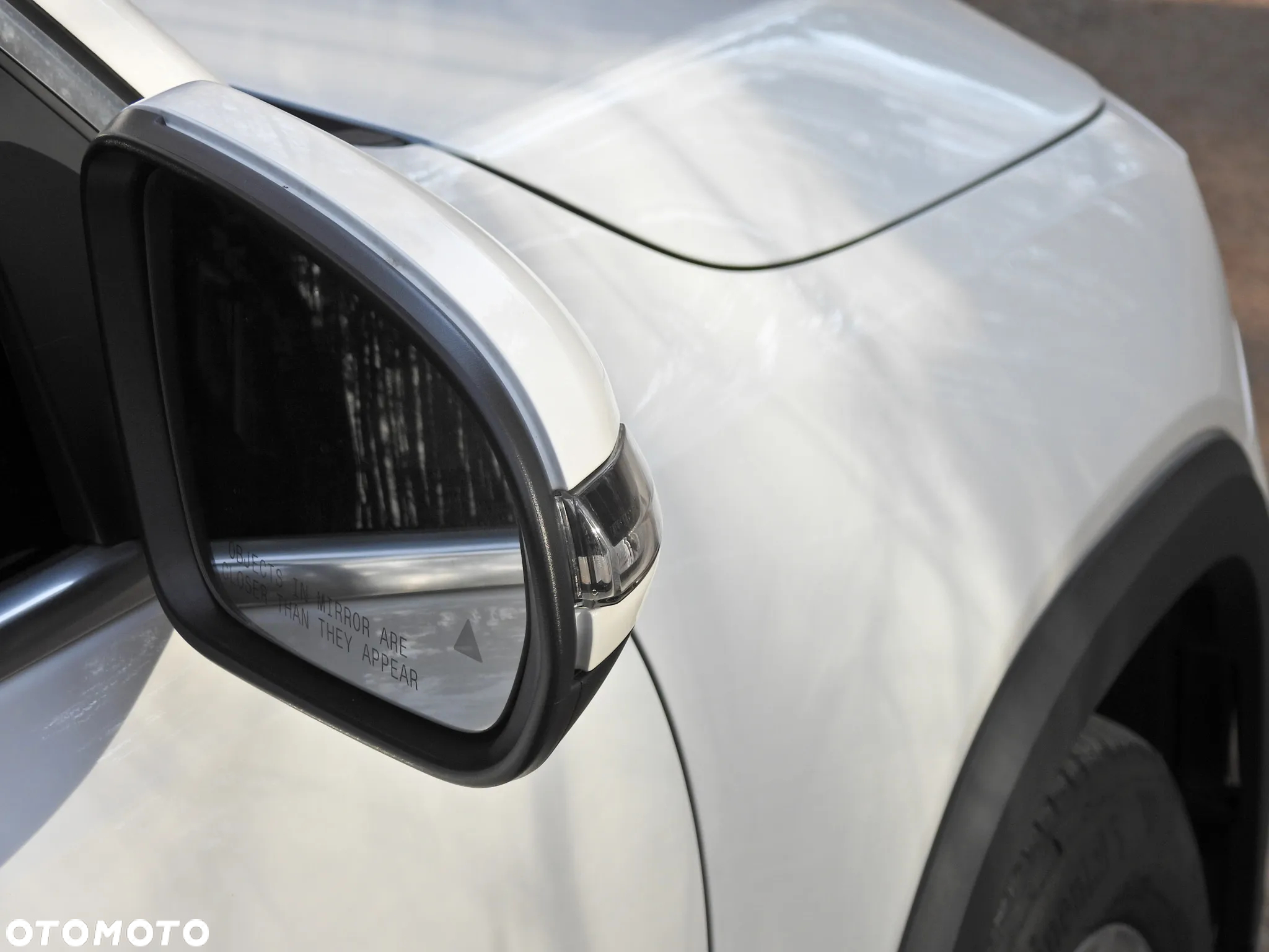 Mercedes-Benz GLB 250 4-Matic 8G-DCT - 11