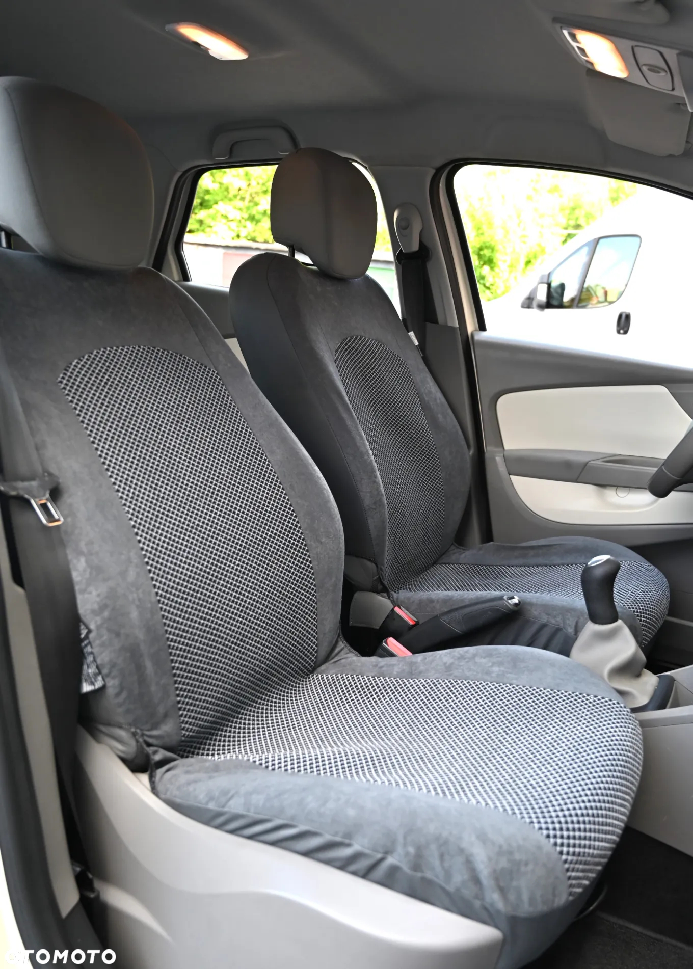 Renault Captur - 34