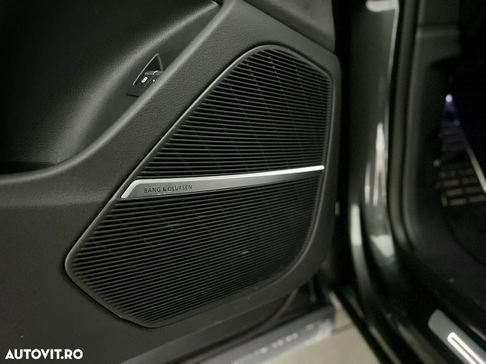 Audi Q8 SUV TFSI e quattro 290 kW tiptronic - 14