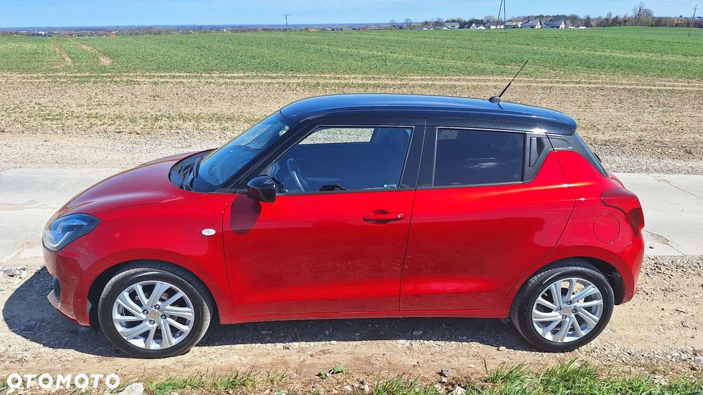 Suzuki Swift 1.2 Dualjet SHVS Premium Plus CVT - 2
