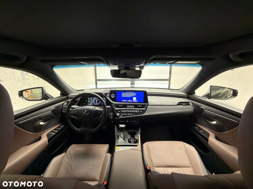 Lexus ES - 11