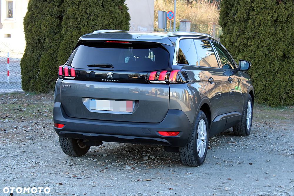 Peugeot 5008 - 10