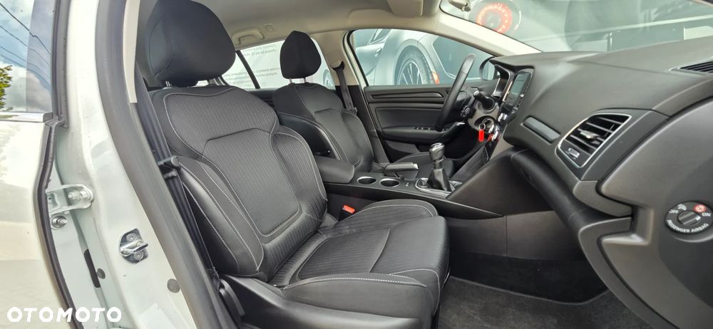 Renault Megane BLUE dCi 115 INTENS - 35
