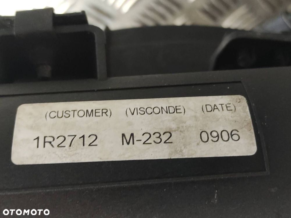 KOMPLET CHŁODNIC VOYAGER III 3.8 4682590 4682591 - 8