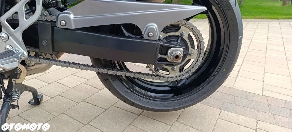 Suzuki GSX - 36
