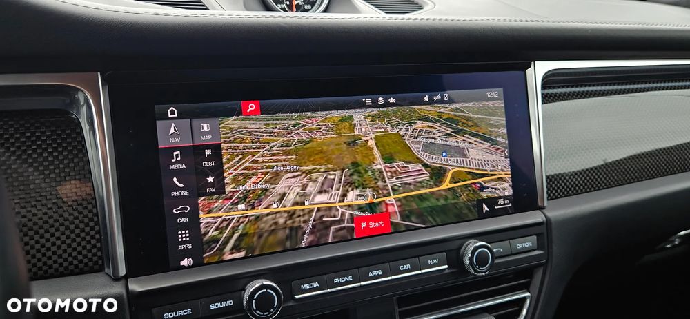 Porsche Macan Turbo - 29