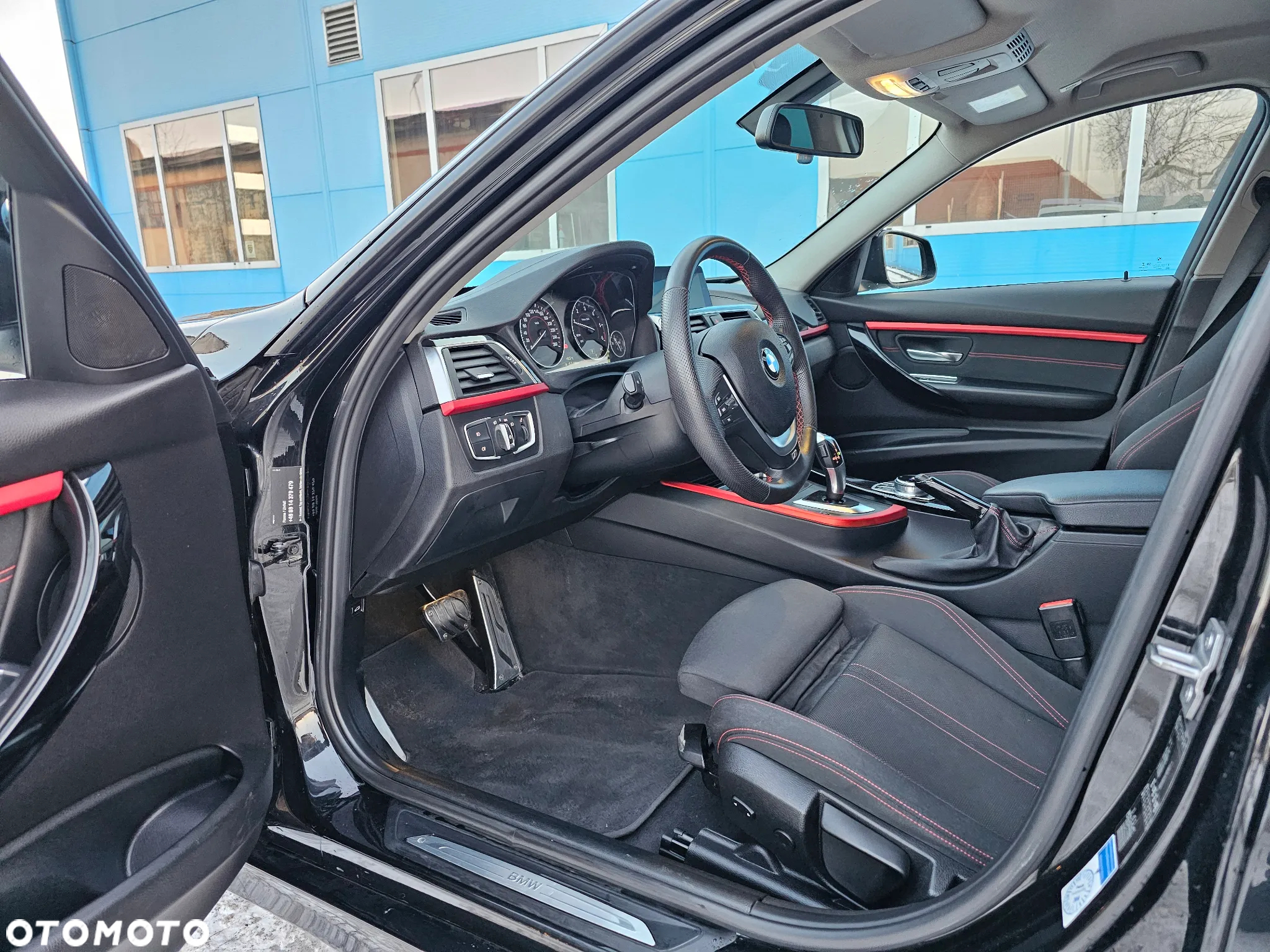 BMW Seria 3 320d Sport Line - 10