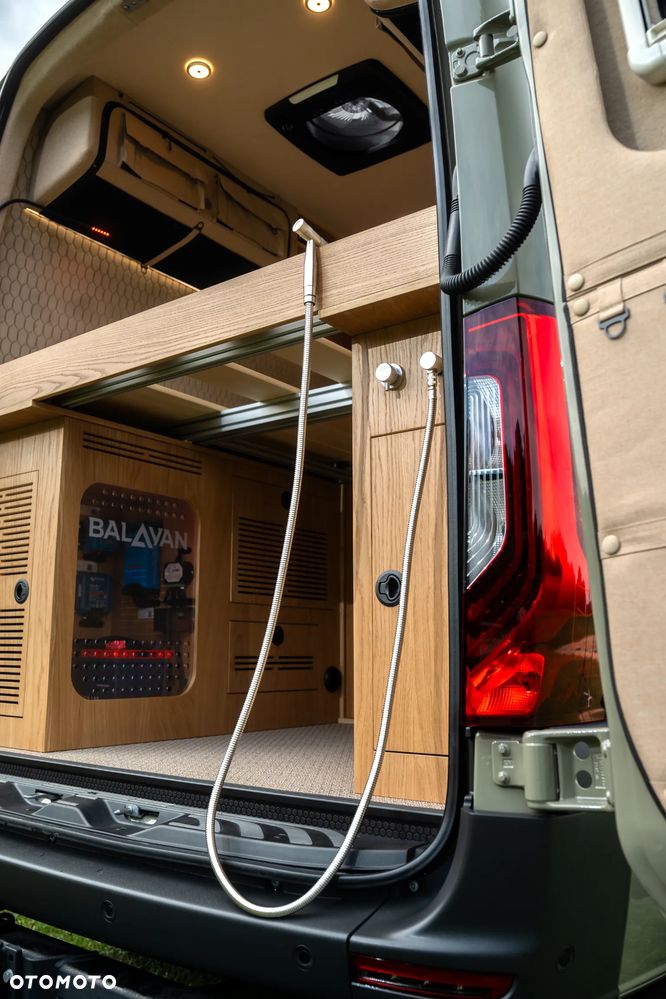Mercedes-Benz Sprinter - 10