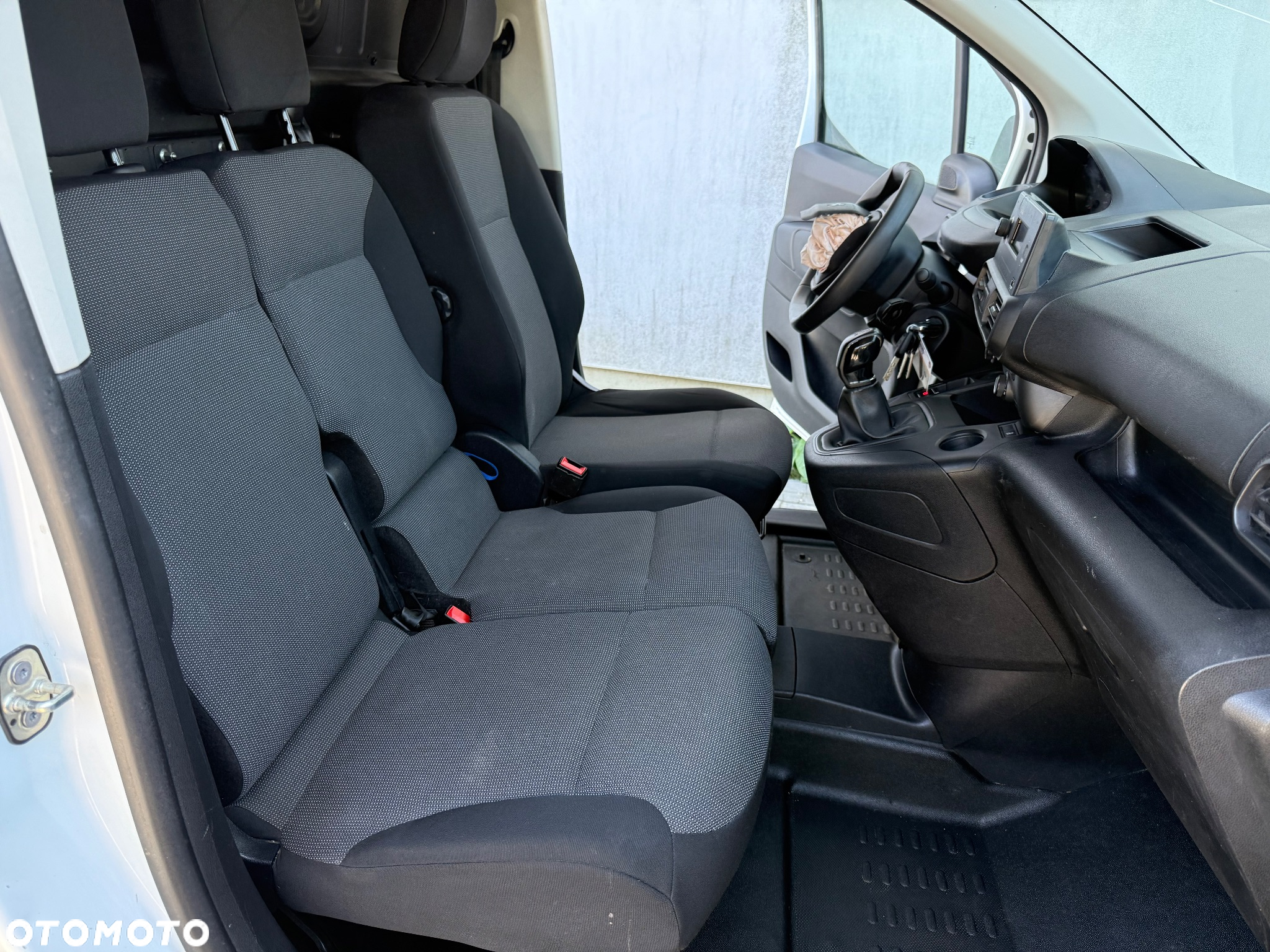 Peugeot Partner - 8