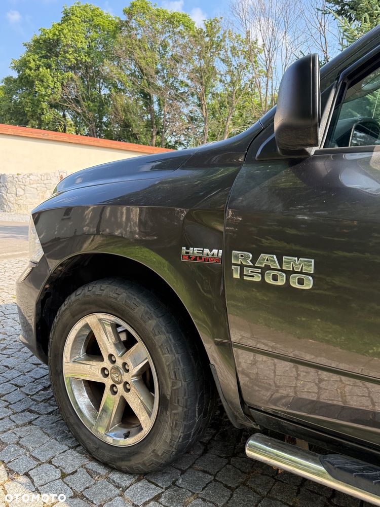 RAM 1500 Crew Cab Shortbed Laramie - 9