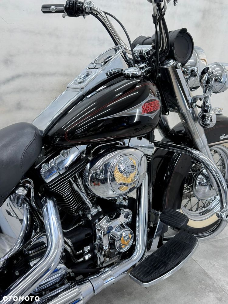 Harley-Davidson Softail Heritage Classic - 25