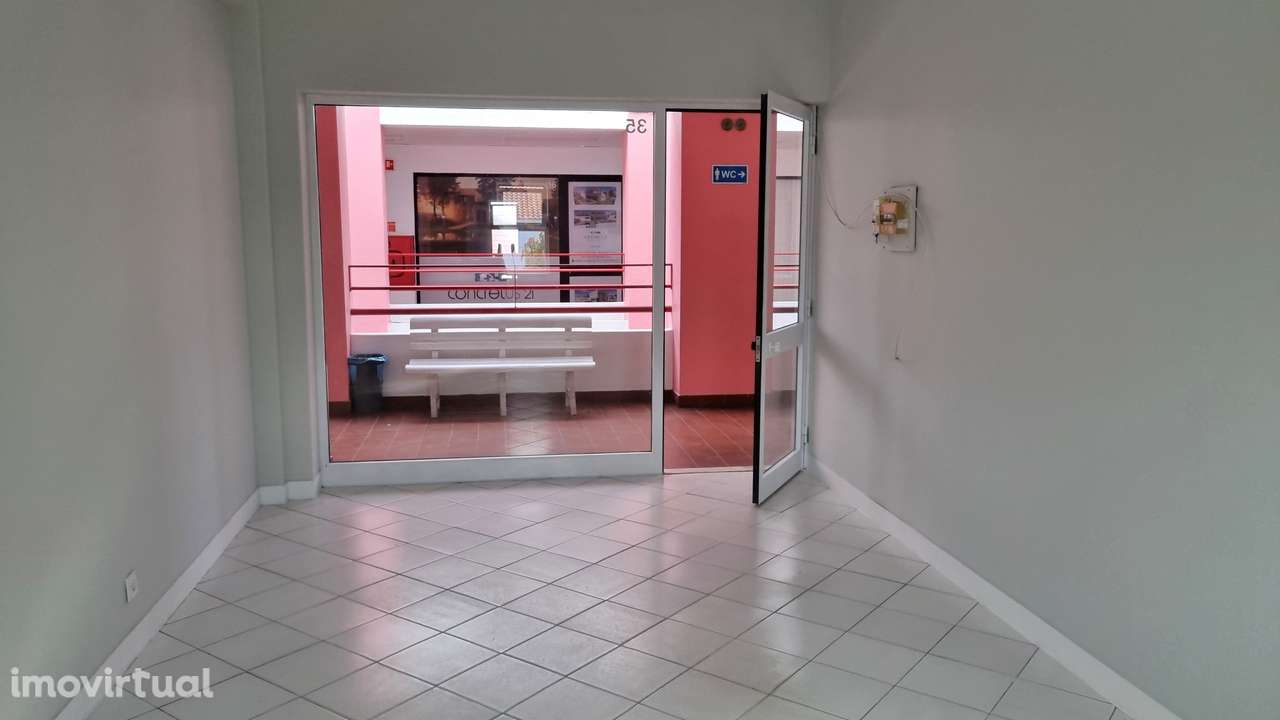 LOJA - CHARNECA (Centro Comercial Duque) - Grande imagem: 2/6