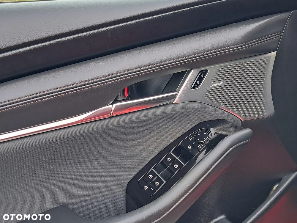 Mazda 3 e-SKYACTIV-G 2.0 M HYBRID DRIVE HOMURA - 15