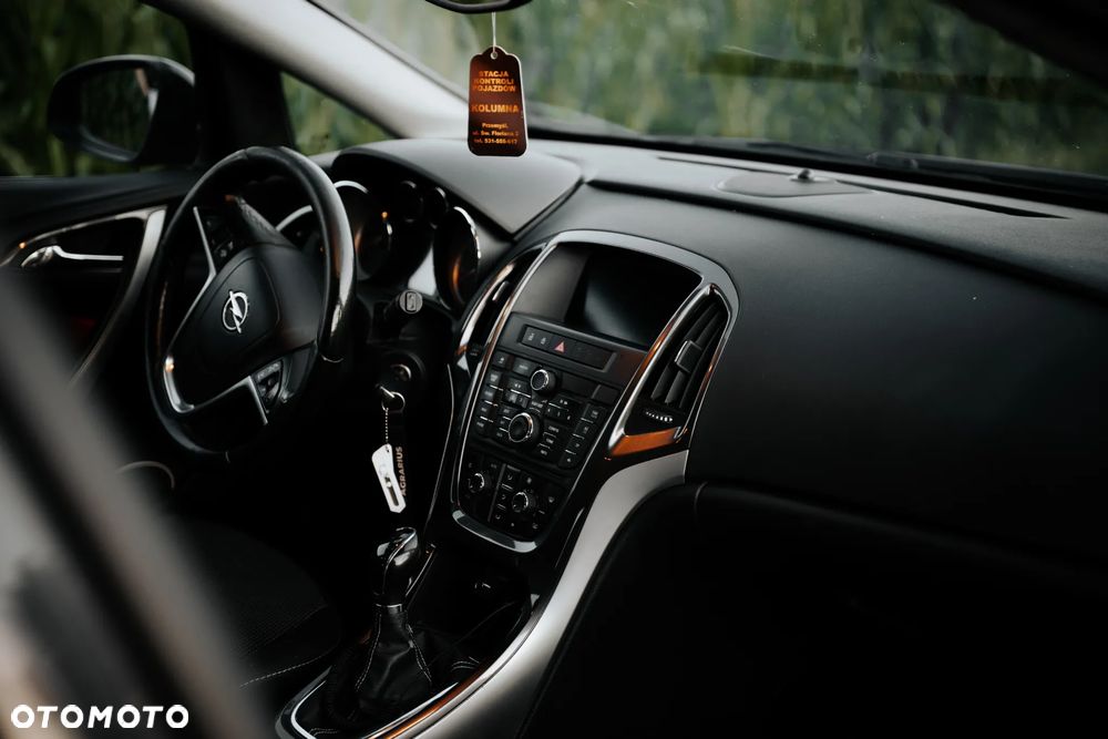 Opel Astra 1.4 T Cosmo - 12