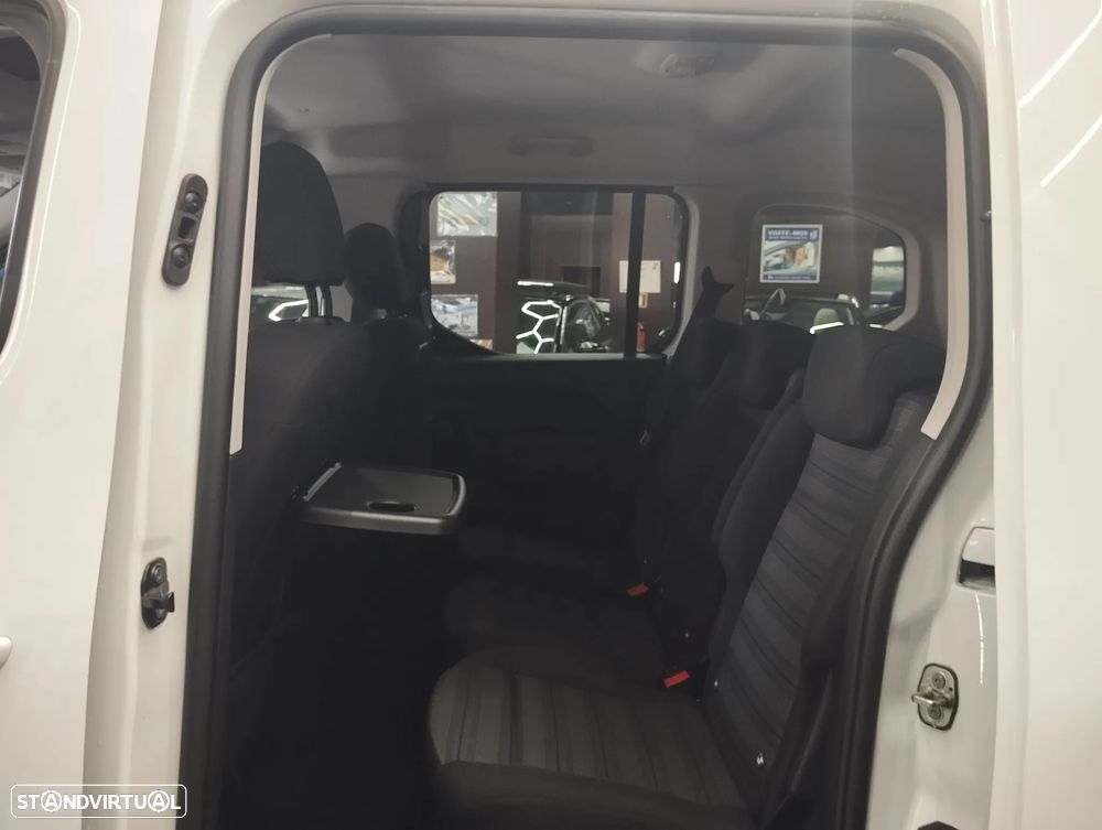 Opel Combo — fotografia 13
