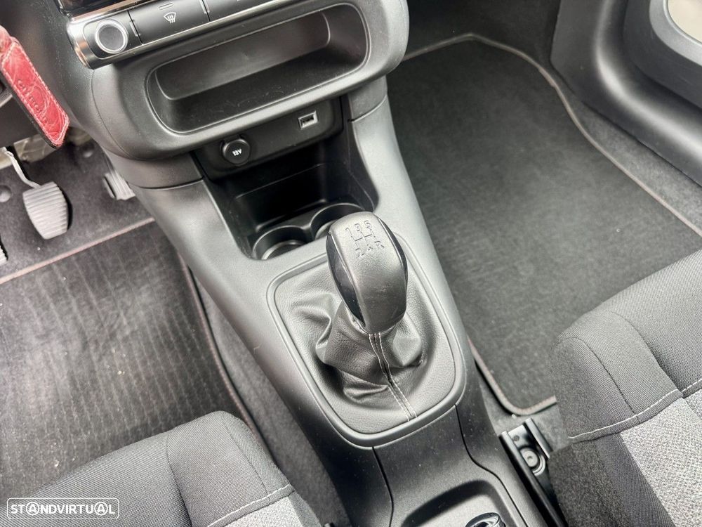 Citroën C3 1.2 PureTech C-Series - 17