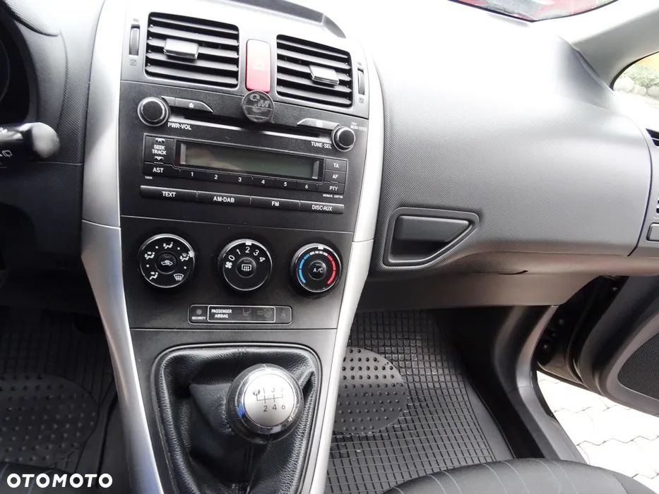 Toyota Auris 1.33 VVT-i Active - 21