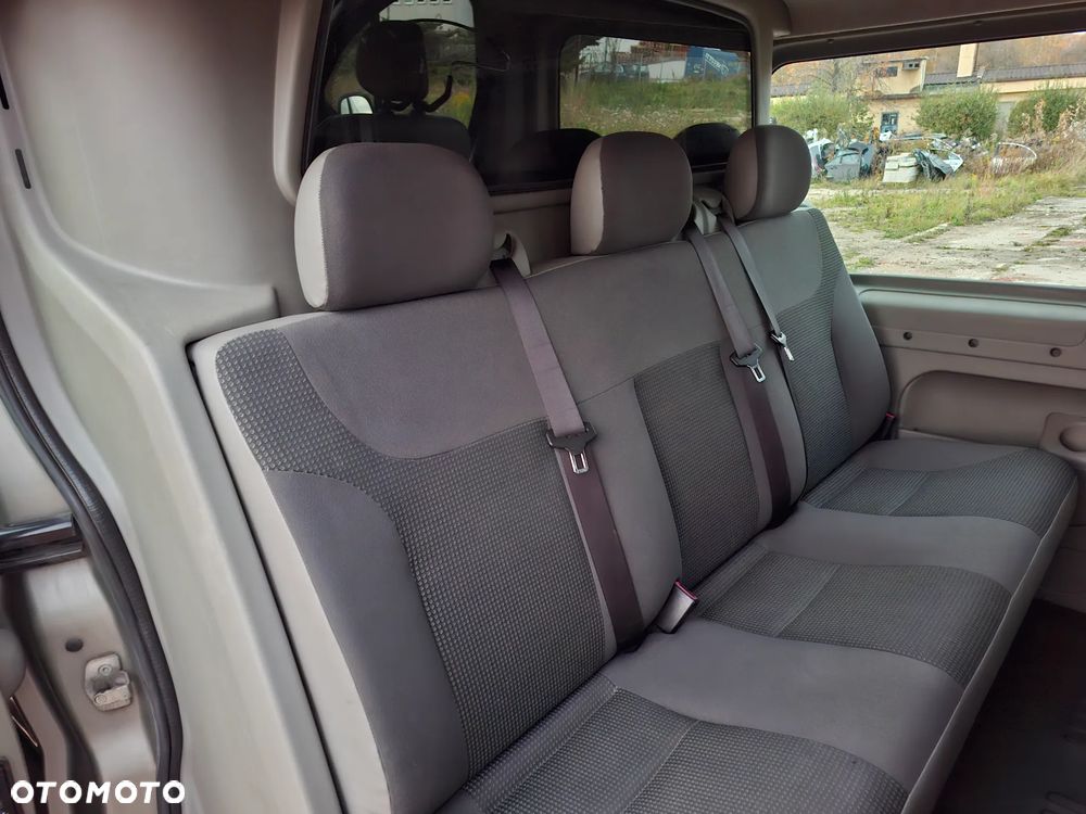 Opel Vivaro - 15