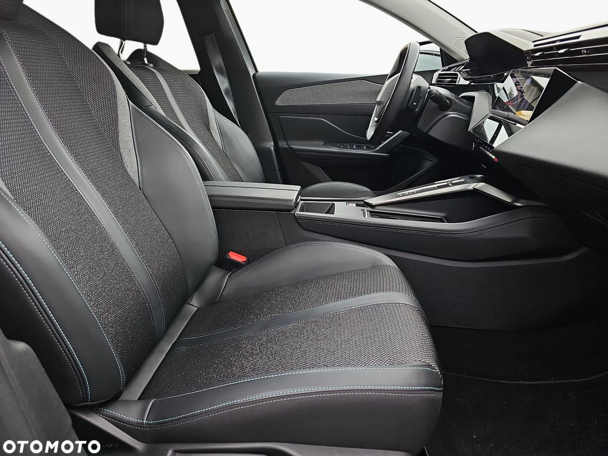Peugeot 308 1.2 PureTech Allure S&S EAT8 - 13