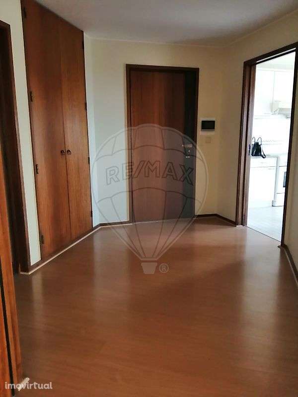 Apartamento T2 para arrendamento - Grande imagem: 4/35