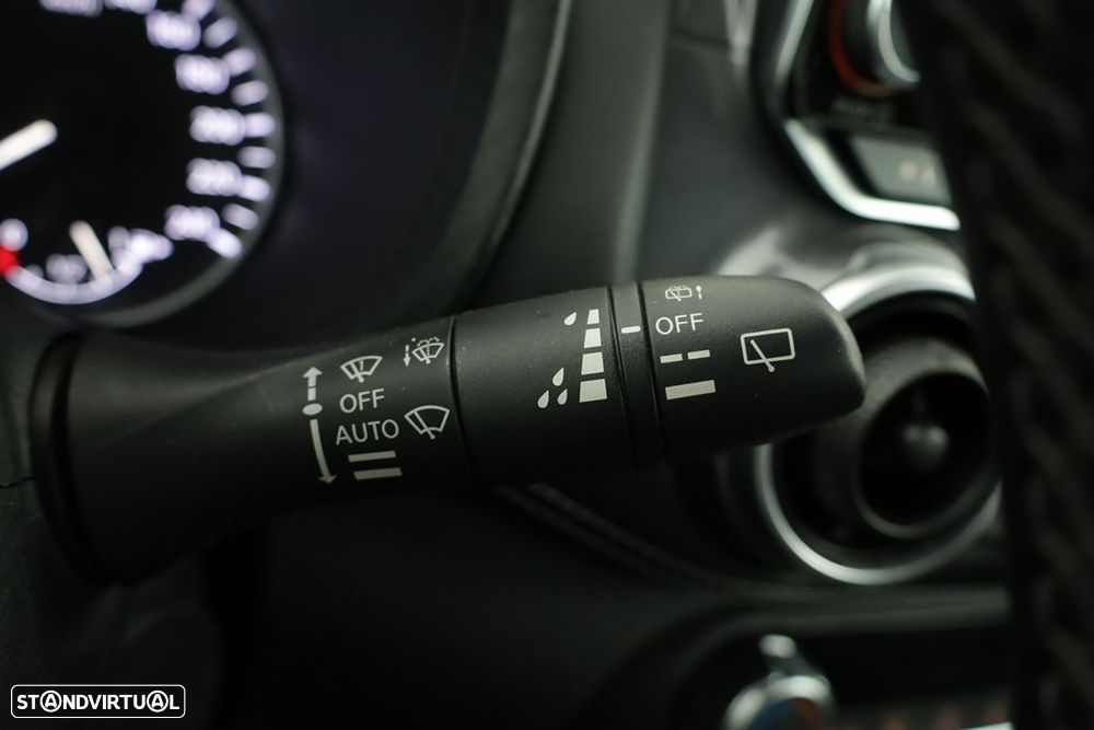 Nissan Juke 1.0 DIG-T N-Connecta - 17