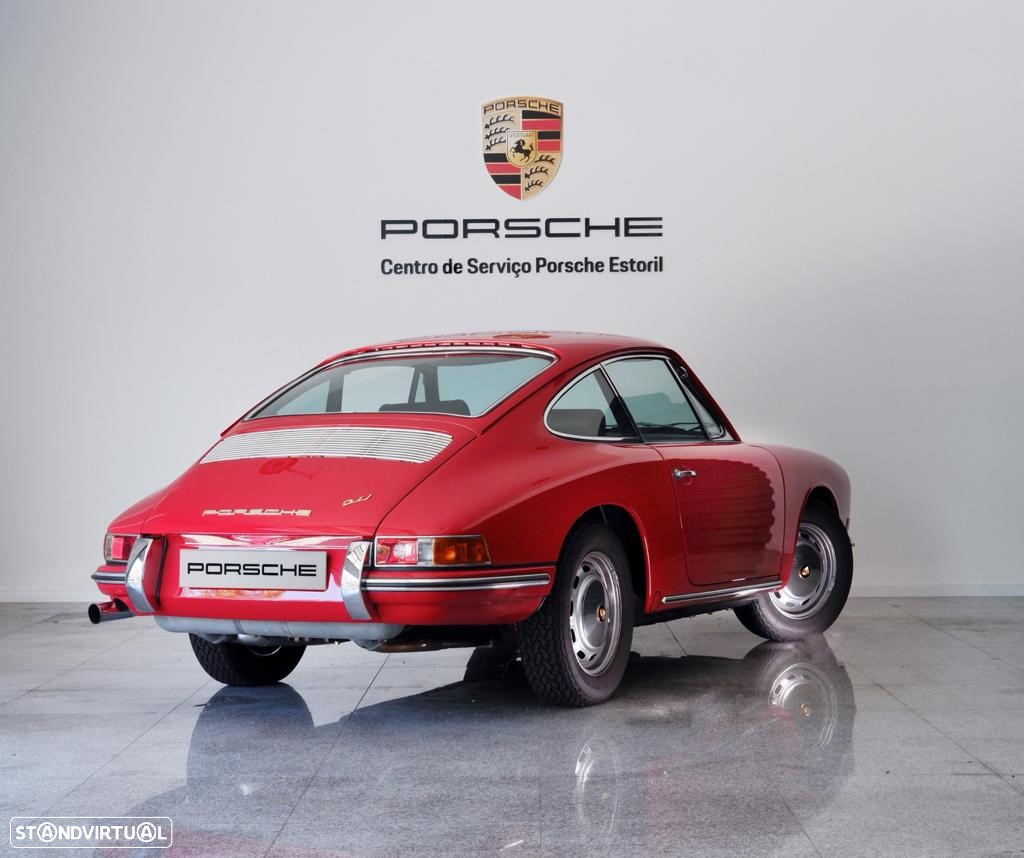 Porsche 911 Série F - 8