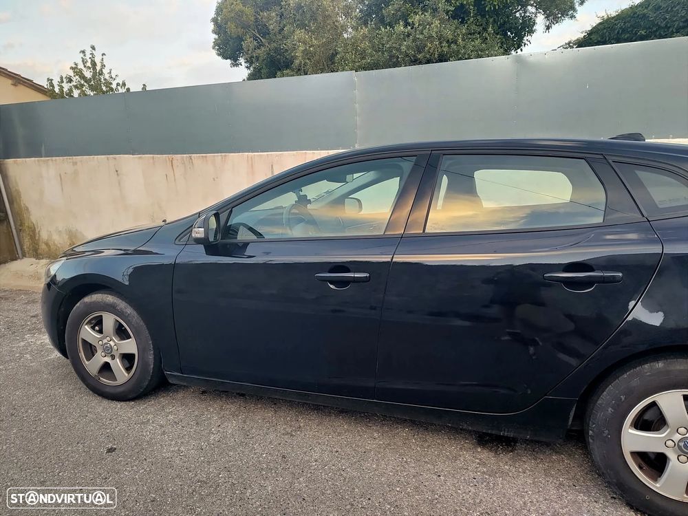 Volvo V40 D2 - 2