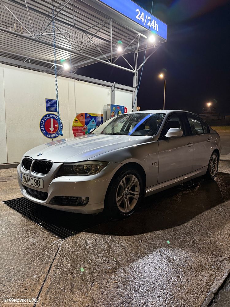 BMW 318 d Navigation - 1