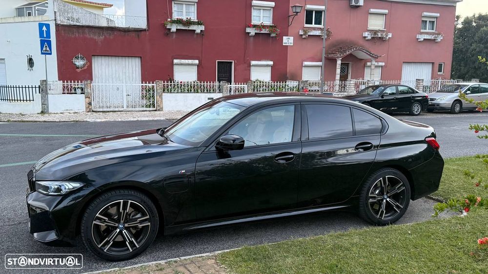 BMW 330 e Aut. M Sport - 2
