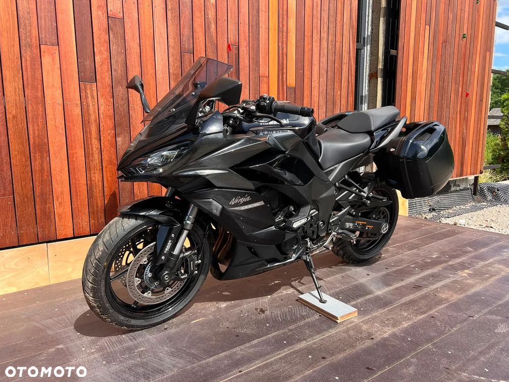 Kawasaki Ninja 1000 SX - 16