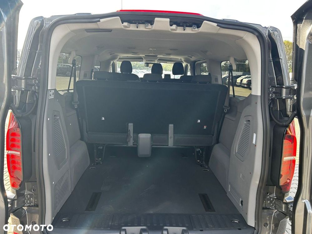 Volkswagen Caravelle Caravelle silnik: 2,0 l TDI 150 KM / skrzynia biegów: 6-biegowa manualna rozstaw osi: 3500 mm - 9