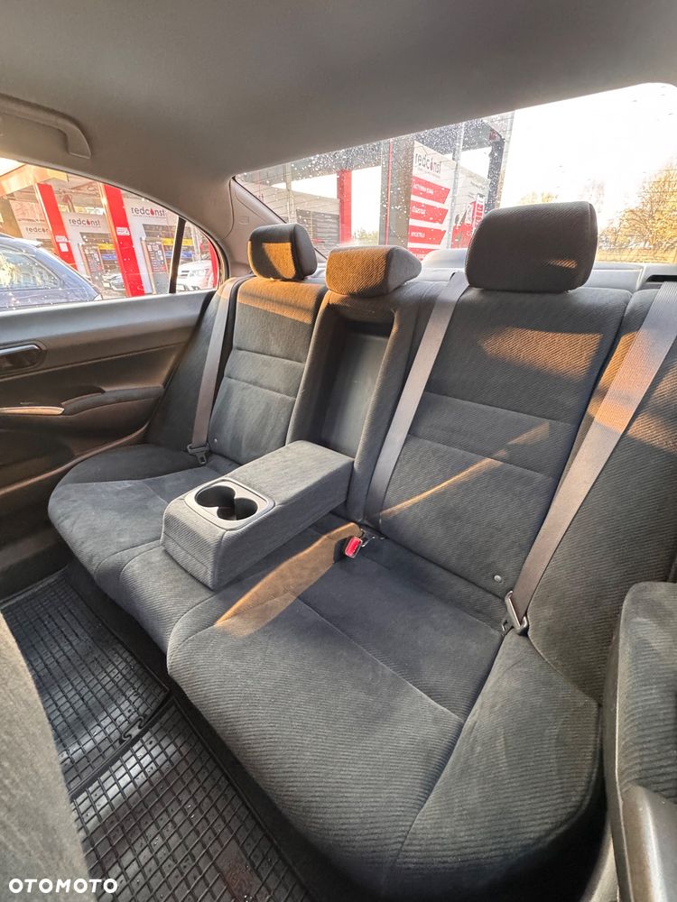 Honda Civic 1.8 Comfort - 10