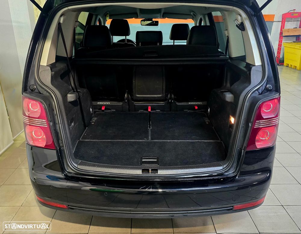VW Touran 1.9 TDi Highline DSG 7V 7L - 8
